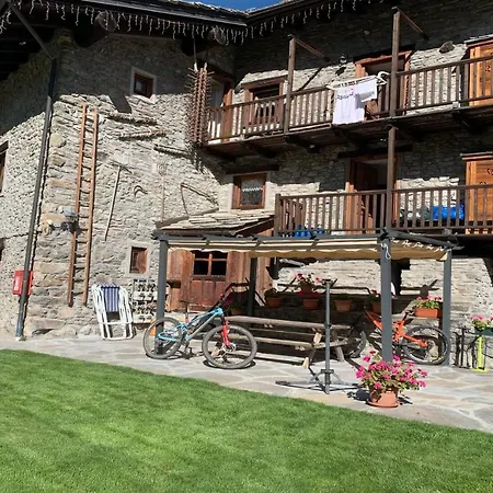 Da Clara Apartment La Thuile