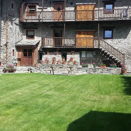 Da Clara Apartment La Thuile